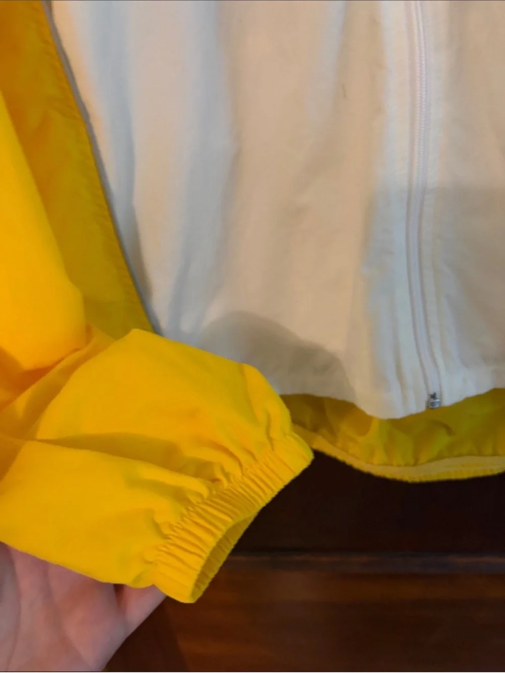 Solumbra Men’s White & Yellow Lightweight Cycling Jacket